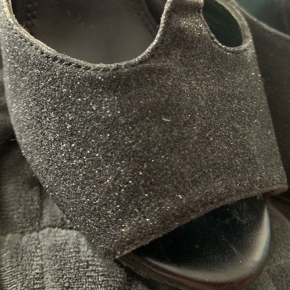 Black Steve Madden Heels - Picture 2 of 7